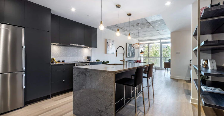 370 Des Seigneurs Rue, Montréal, QC, H3J 2M9 - 12