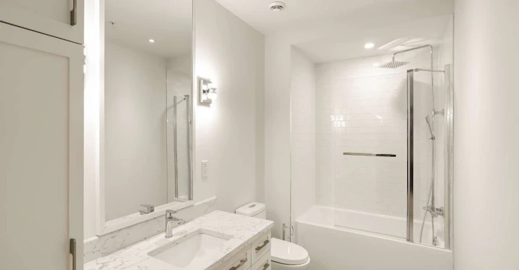 1600 Des Cascades Street West, Saint-Hyacinthe, QC, J2S 3H8 - 10