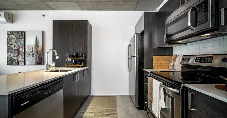 2130 Laforce Rue, Montréal, QC, H2K 0B9 - 12