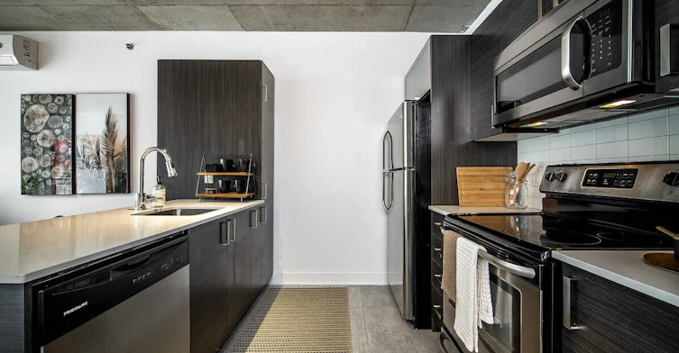 2130 Laforce Rue, Montréal, QC, H2K 0B9 - 12