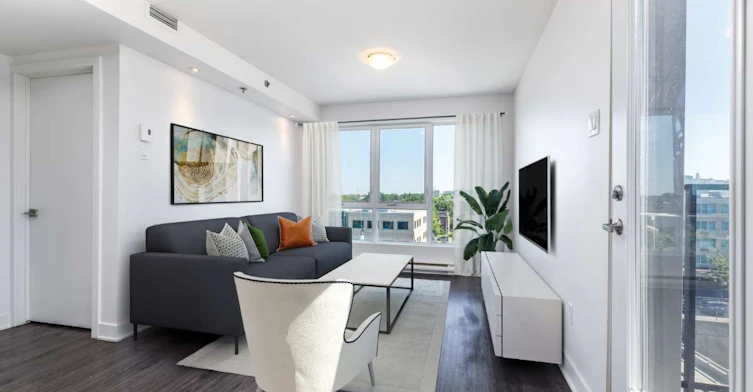 6500 Decarie Boulevard, Montréal, QC, H3X 2K3 - 6