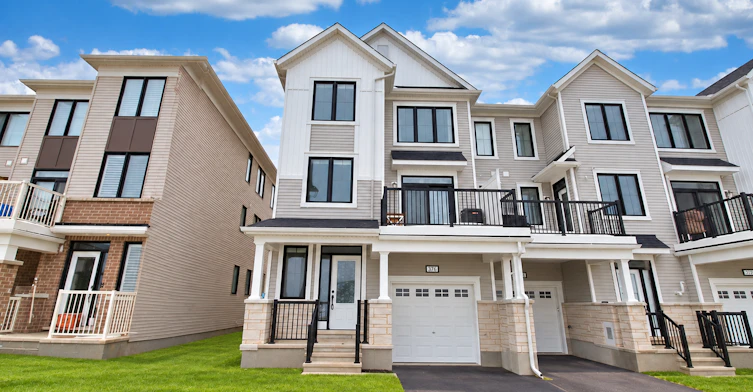 376 Aphelion Cr, Ottawa, ON, K2J 6N4