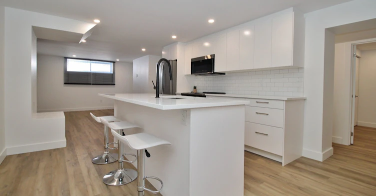 B-2138 Saunderson Drive, Ottawa, ON, K1G 2G2 - 3