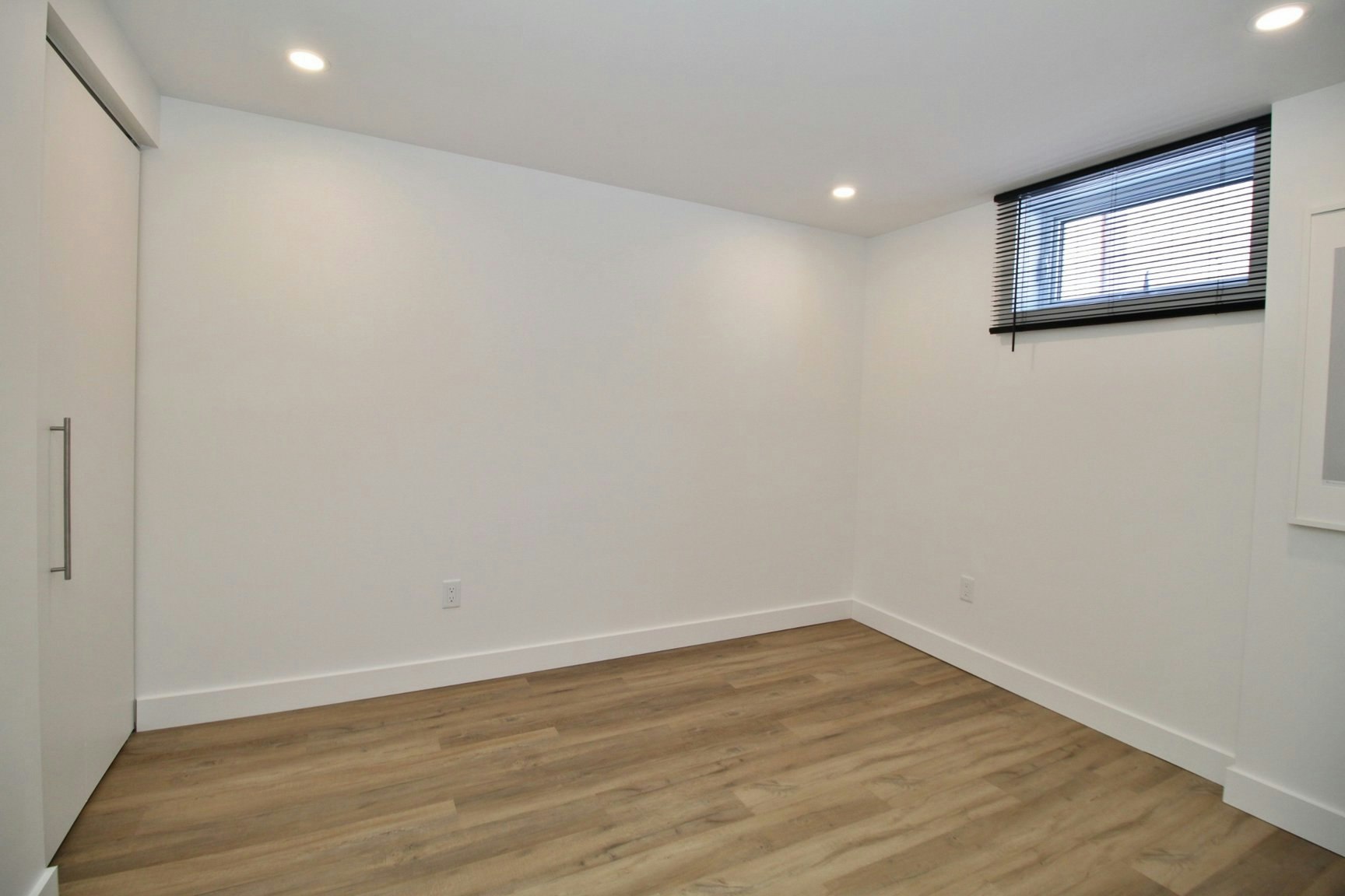 B-2138 Saunderson Drive, Ottawa, ON, K1G 2G2 - 12