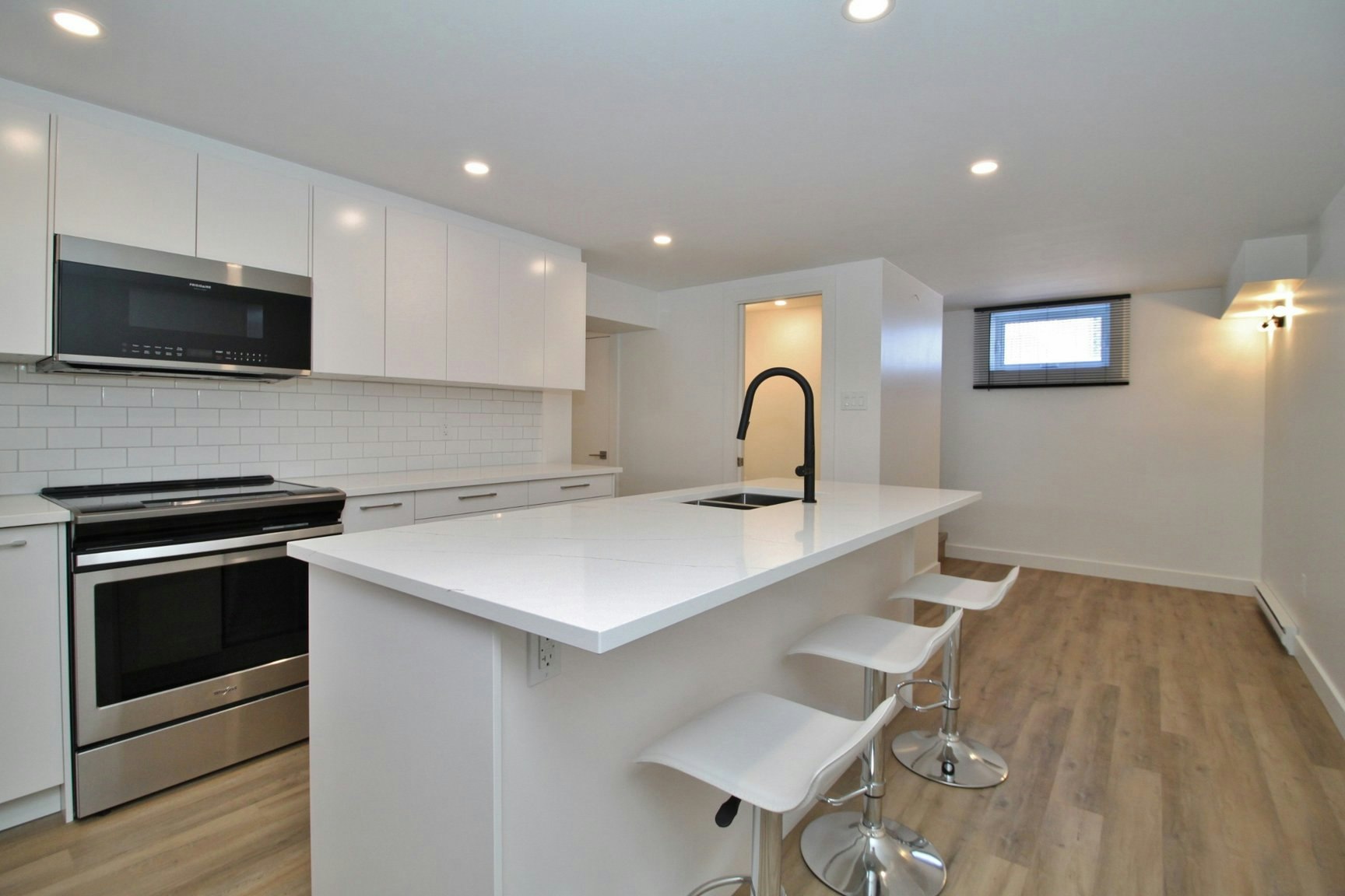 B-2138 Saunderson Drive, Ottawa, ON, K1G 2G2 - 4