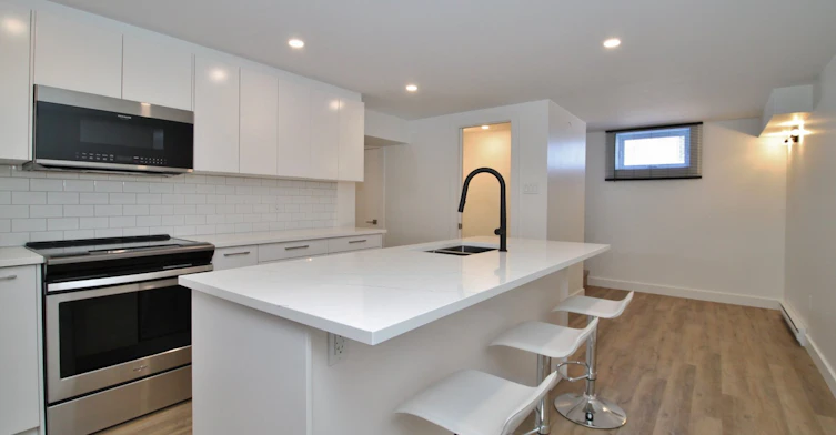 B-2138 Saunderson Drive, Ottawa, ON, K1G 2G2 - 4