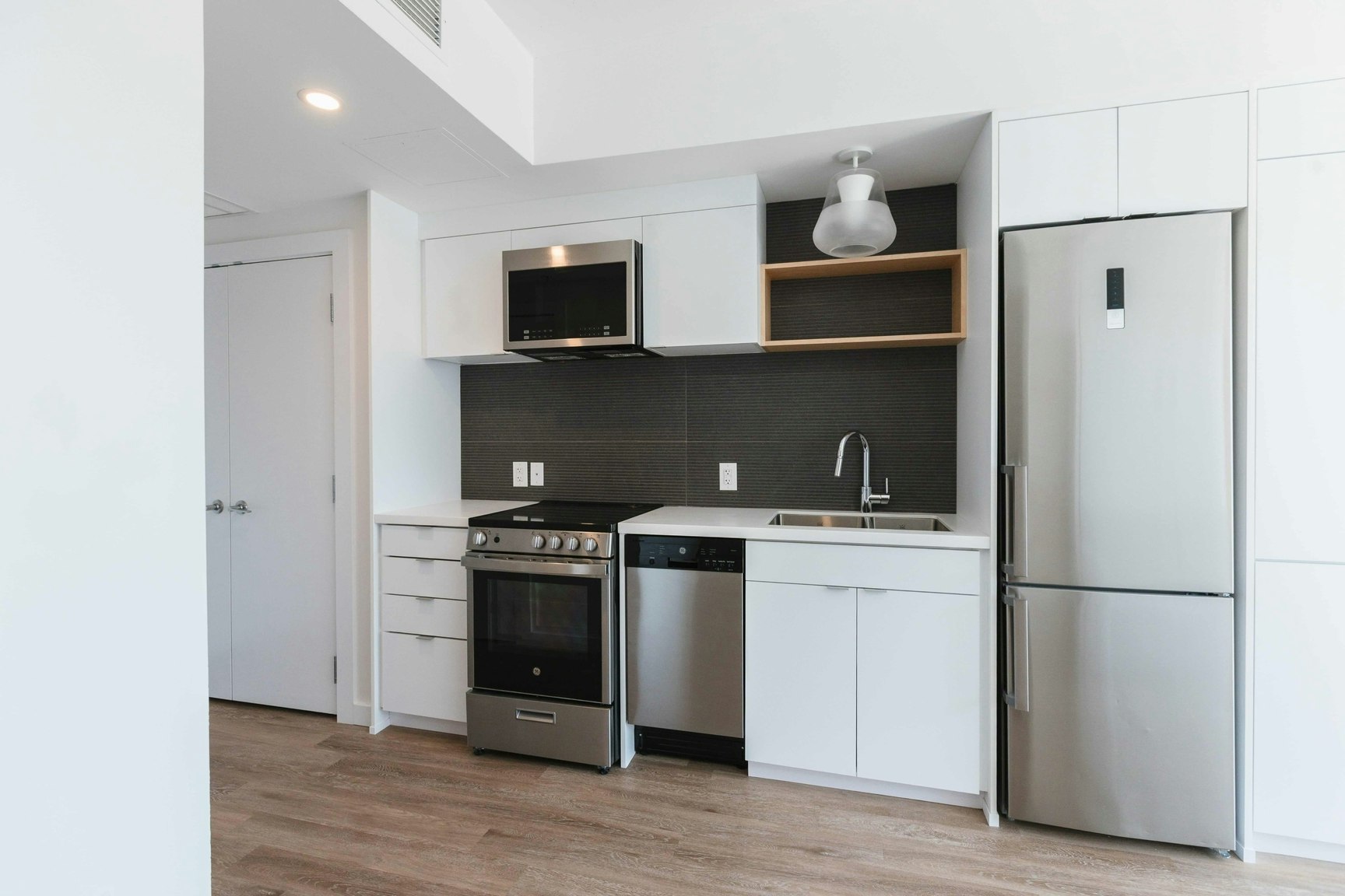511-31 Queen Street, Dartmouth, NS, B2Y 0G5 - 3