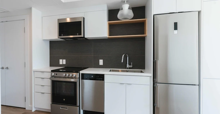 511-31 Queen Street, Dartmouth, NS, B2Y 0G5 - 3