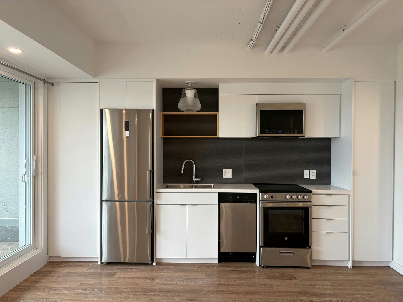 601-31 Queen Street, Dartmouth, NS, B2Y 0G5 - 4