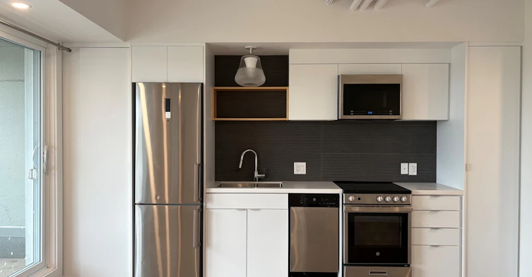 601-31 Queen Street, Dartmouth, NS, B2Y 0G5 - 4