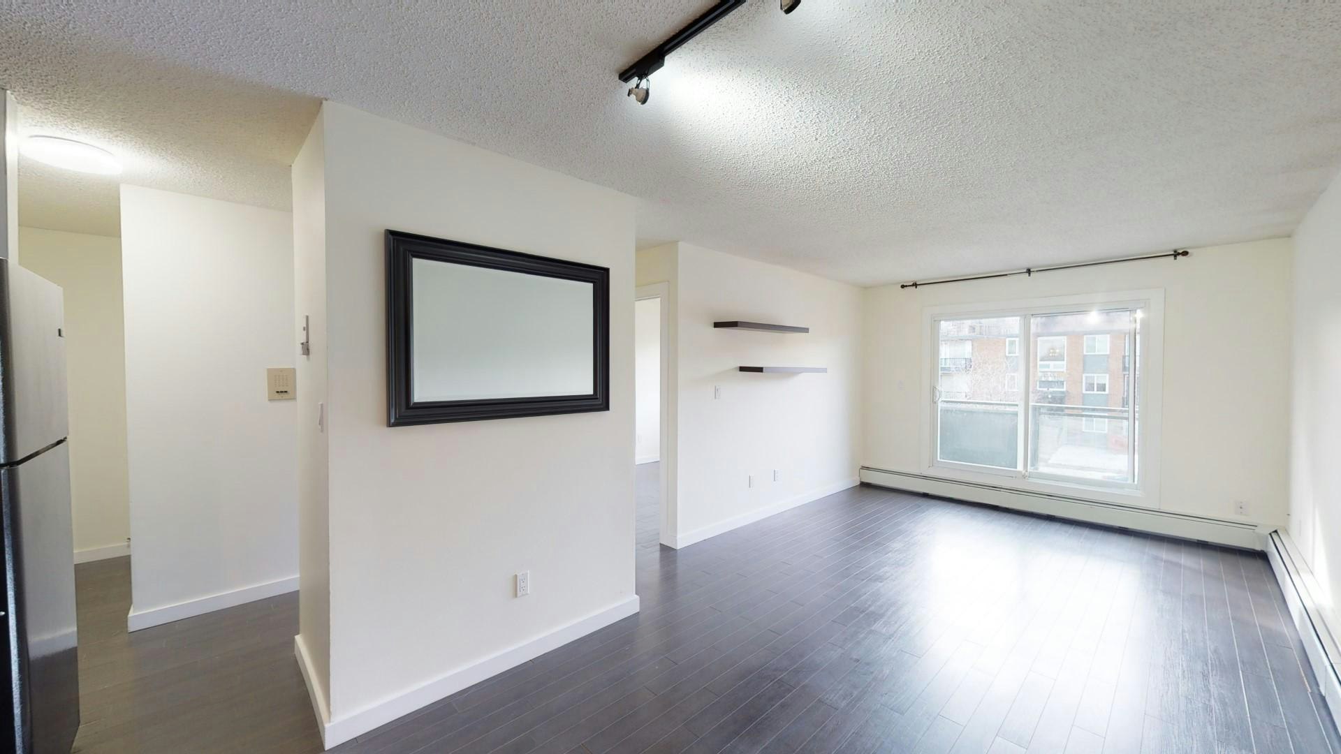 2010 11 Avenue SW, Calgary, AB, T3C 0P1 - 3