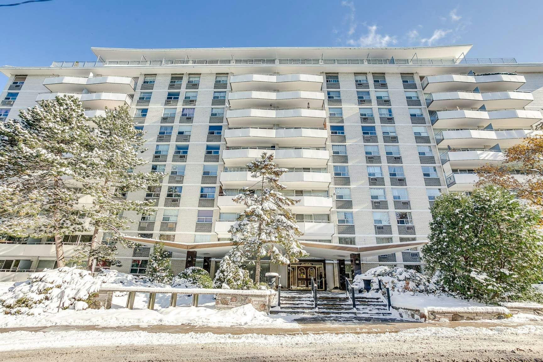 0103-21 Mayfair Avenue, Toronto, ON, M5N 2N5 - 2