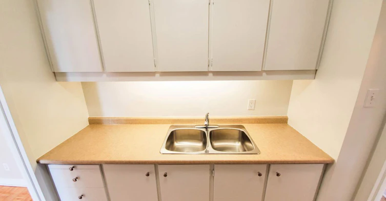 55 Erskine Avenue, Toronto, ON, M4P 1Y7 - 4