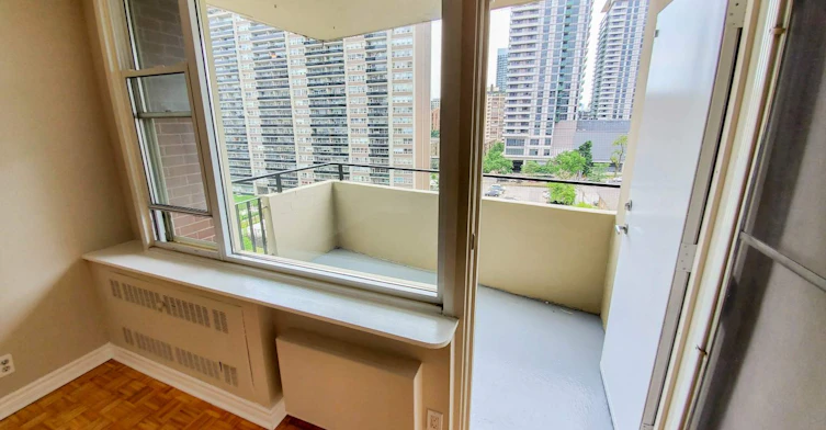 55 Erskine Avenue, Toronto, ON, M4P 1Y7 - 27