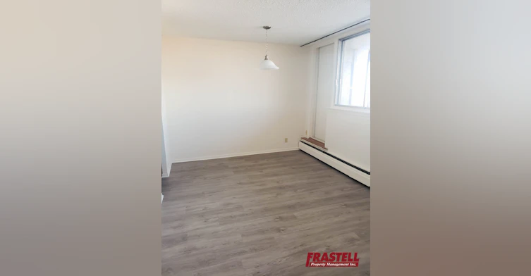 465 Richmond Road, Ottawa, ON, K2A 1Z1 - 2