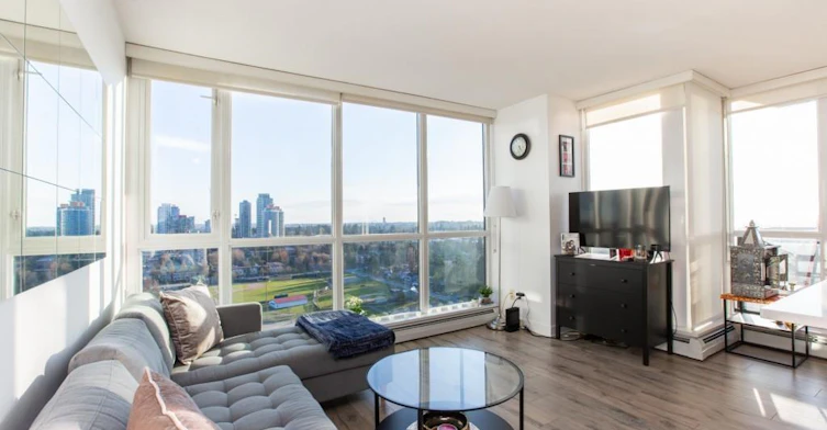 10777 University University Drive Drive, Surrey, BC, V3T 0E6 - 5