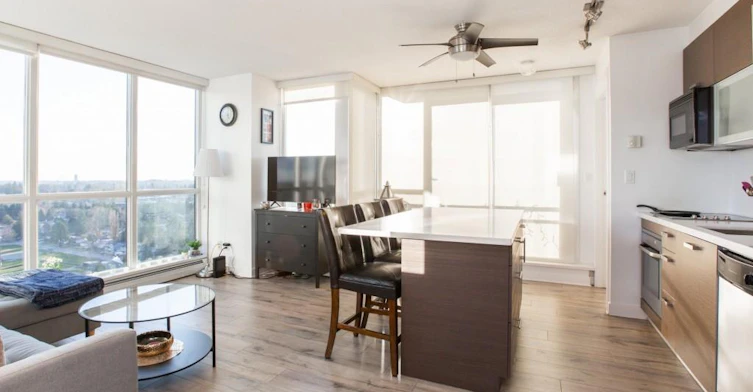 10777 University University Drive Drive, Surrey, BC, V3T 0E6 - 4