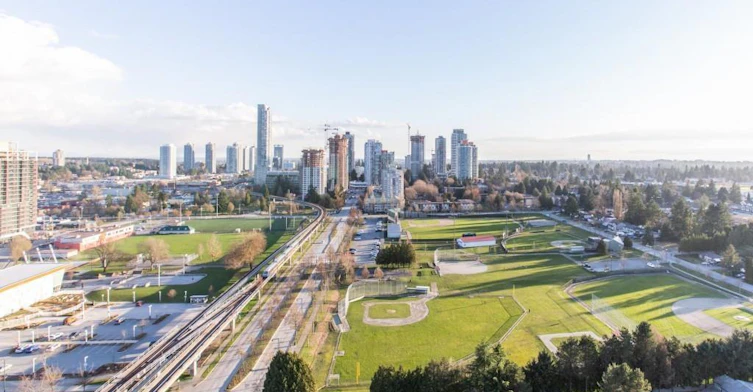 10777 University University Drive Drive, Surrey, BC, V3T 0E6 - 3