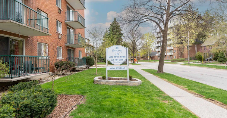 401-176 Vidal Street South, Sarnia, ON, N7T 2T6 - 4