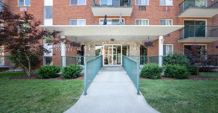 401-176 Vidal Street South, Sarnia, ON, N7T 2T6 - 5