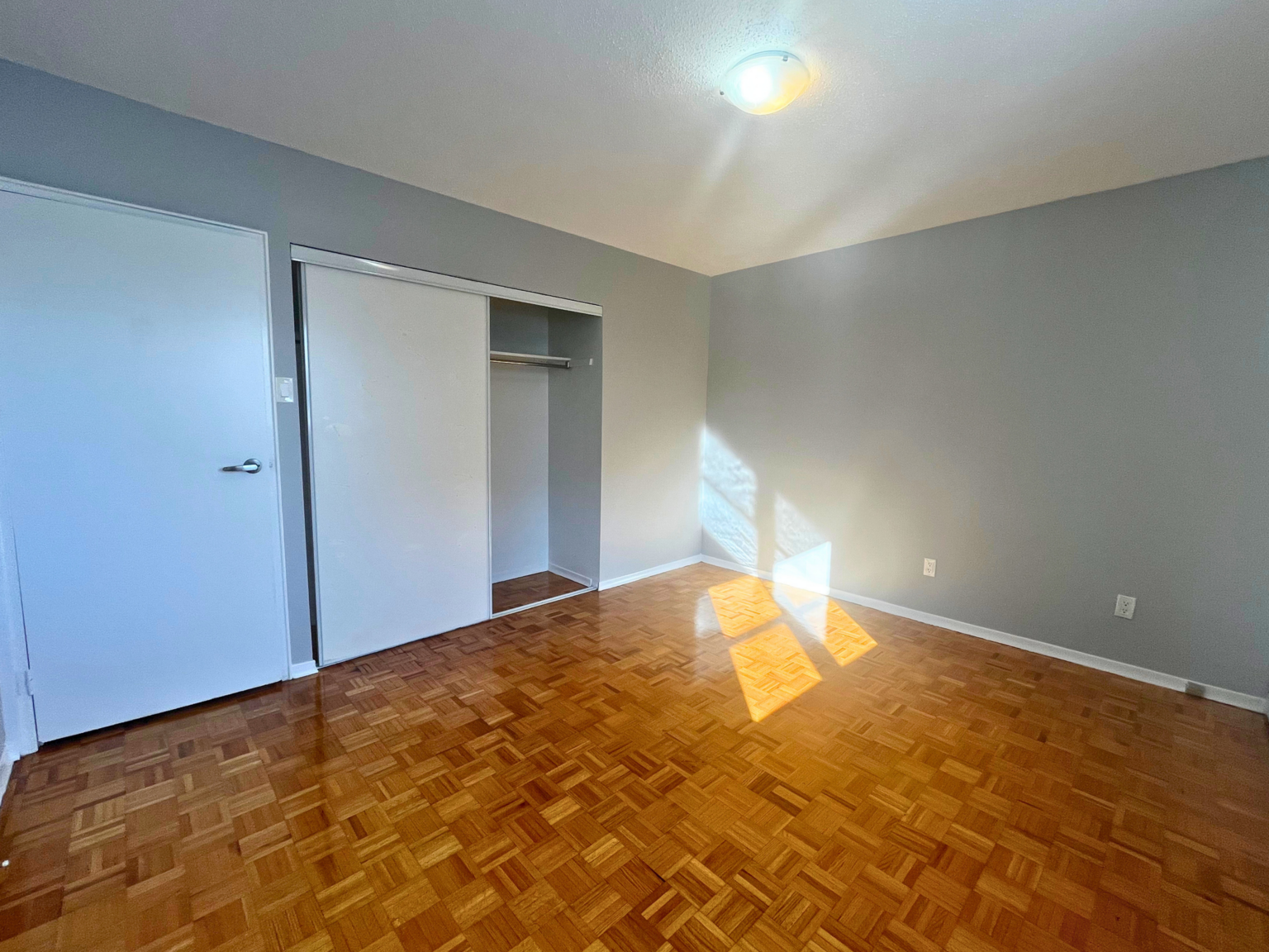 2247 Walkley Road, Ottawa, ON, K1G 3G8 - 15