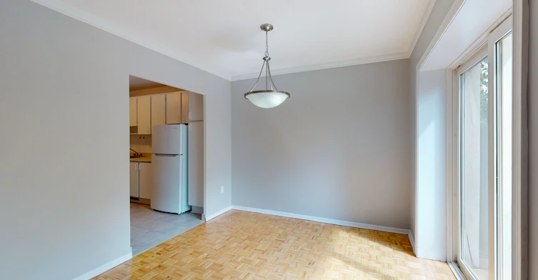 2-2247 Walkley Road, Ottawa, ON, K1G 3G8 - 2