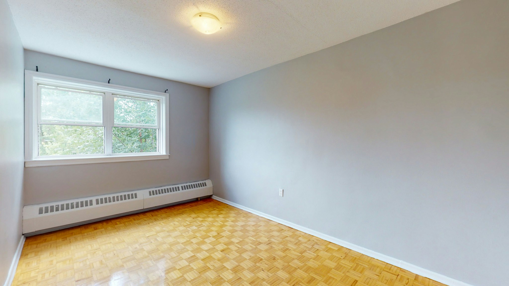 2247 Walkley Road, Ottawa, ON, K1G 3G8 - 4