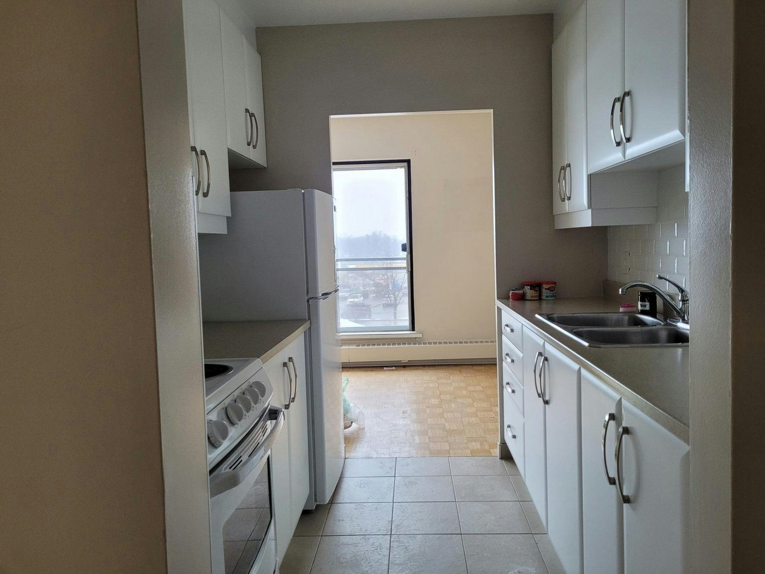 2247 Walkley Road, Ottawa, ON, K1G 3G8 - 6