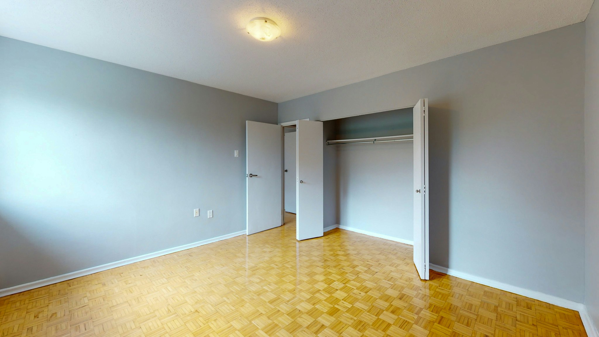 2247 Walkley Road, Ottawa, ON, K1G 3G8 - 5