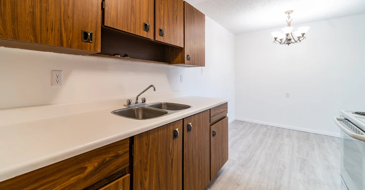 506 16 Street, Wainwright, AB, T9W 1M5 - 2
