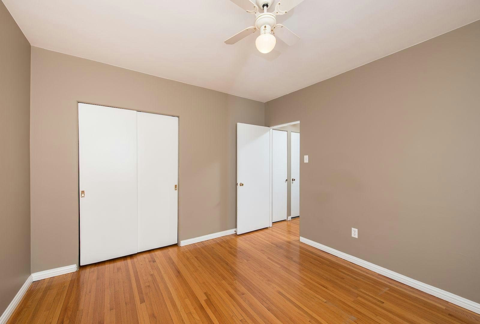 8255 95 Avenue, Edmonton, AB, T6E 1W9 - 9