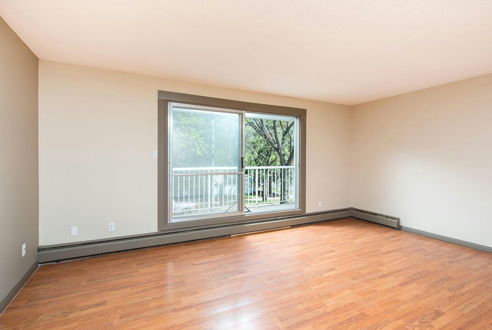 8255 95 Avenue, Edmonton, AB, T6E 1W9 - 2