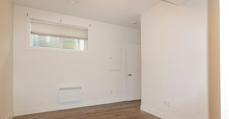 8724 150 Street, Edmonton, AB, T5R 1E4 - 5