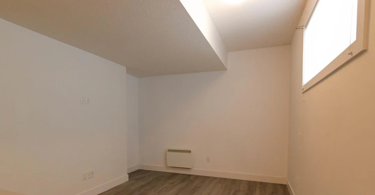 8724 150 Street, Edmonton, AB, T5R 1E4 - 7