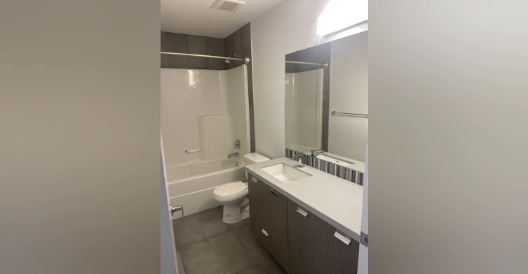 8724 150 Street, Edmonton, AB, T5R 1E4 - 3