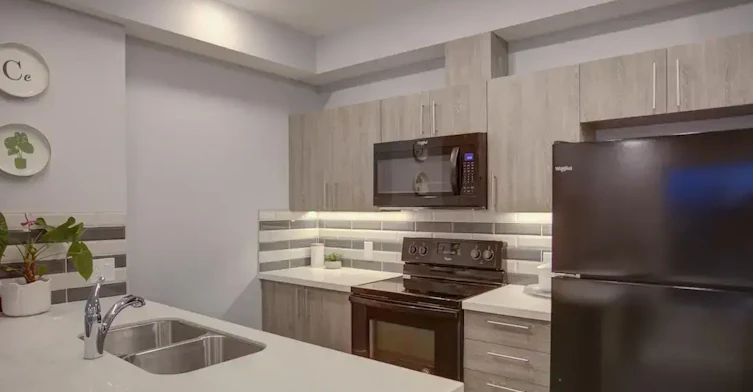206-15220 45 Street SE, Calgary, AB, T2C 1A9 - 15