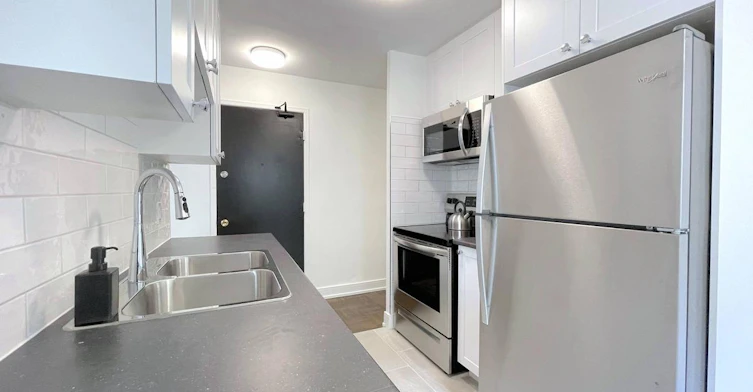 0002-140 Kingston Road, Toronto, ON, M4L 1S9 - 9