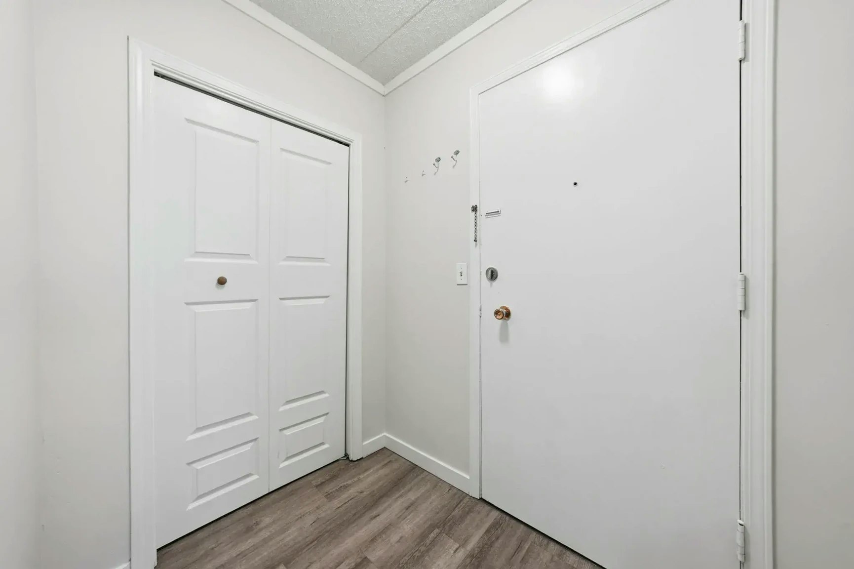 15-27 Vaughn Street, Regina, SK, S4N 1V5 - 15
