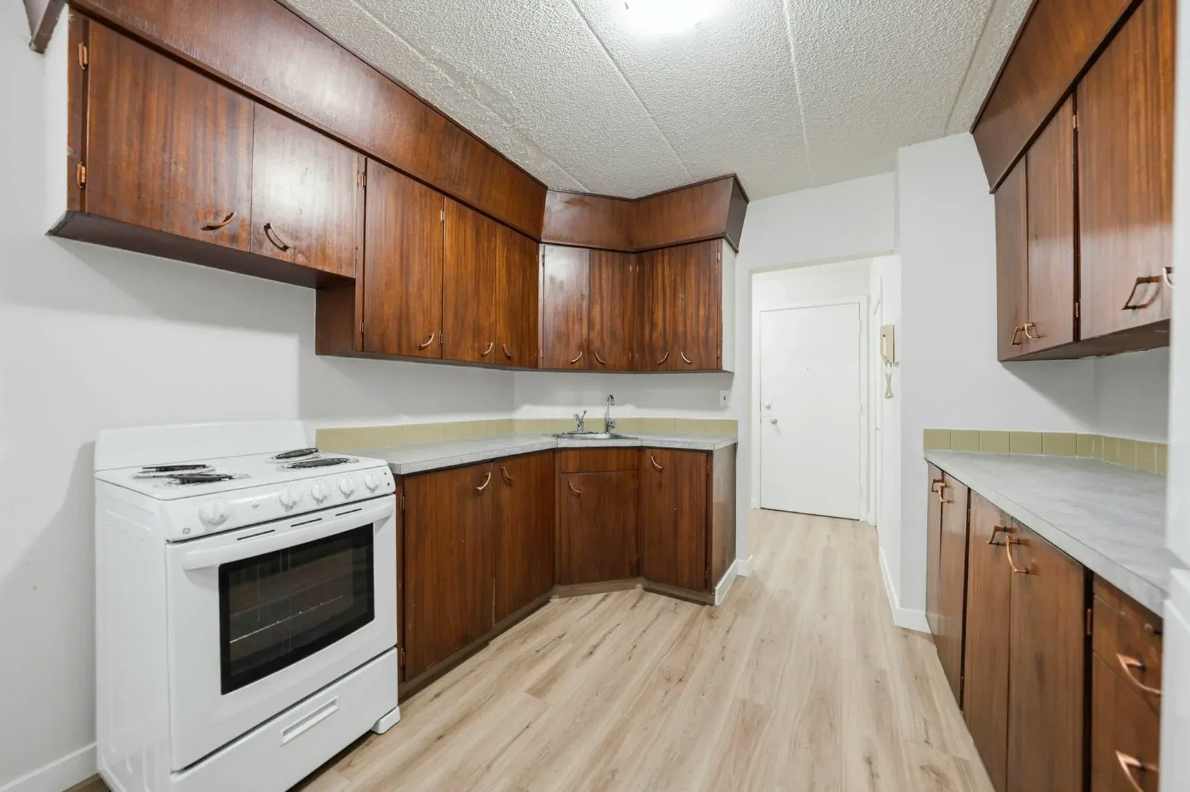 15-27 Vaughn Street, Regina, SK, S4N 1V5 - 7