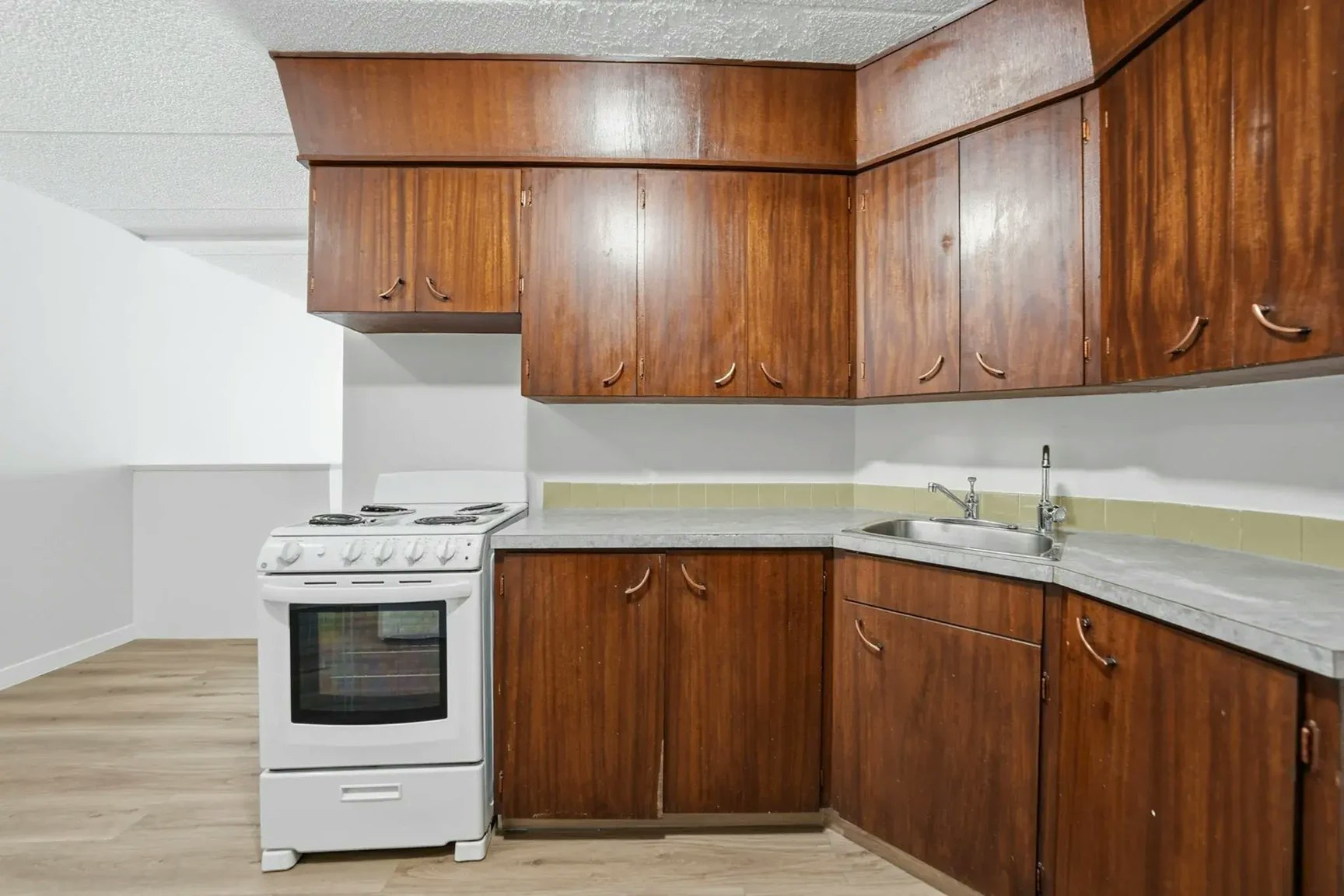 15-27 Vaughn Street, Regina, SK, S4N 1V5 - 6