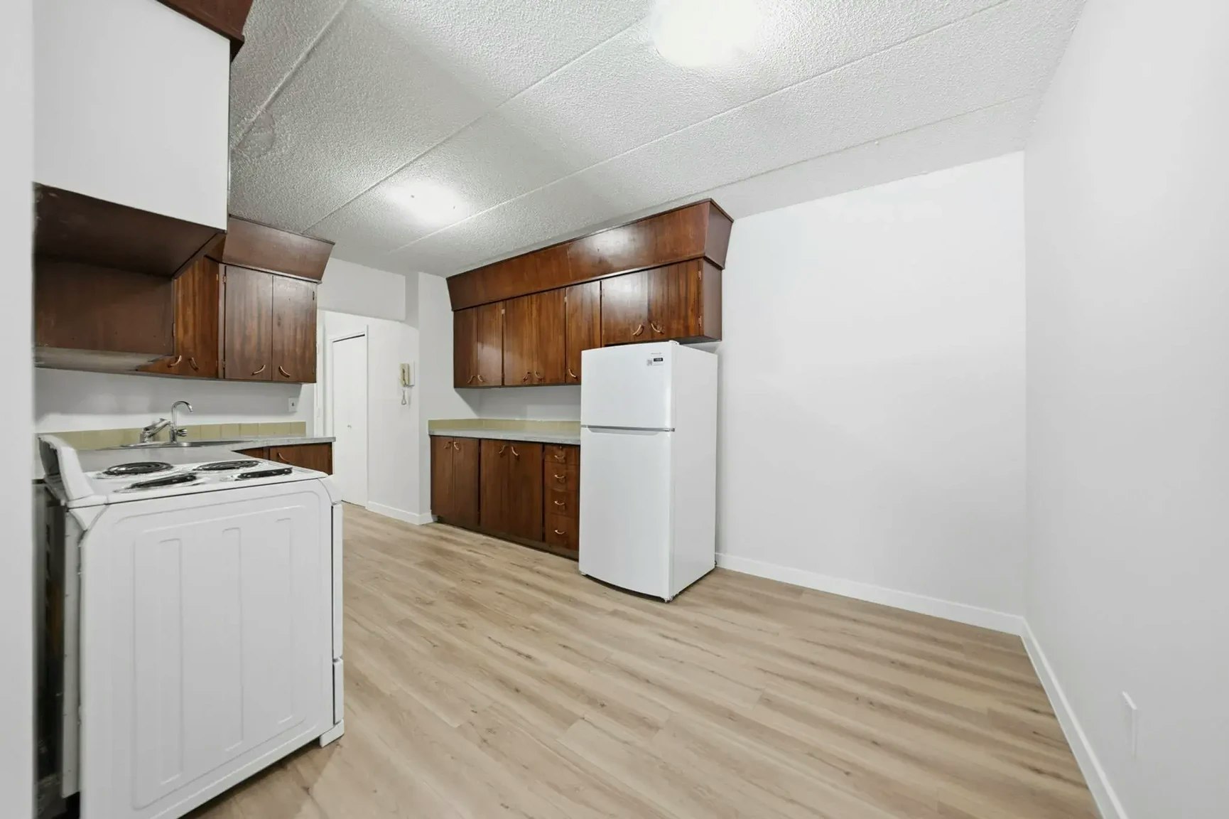 15-27 Vaughn Street, Regina, SK, S4N 1V5 - 9