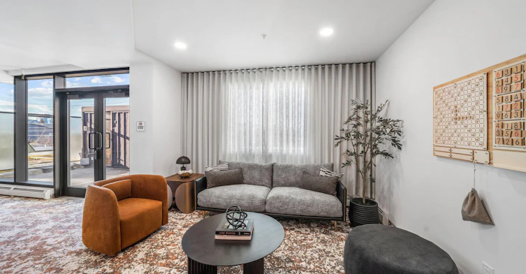 A2-1750 4 Street Northeast, Calgary, AB, T2E 9E7 - 25