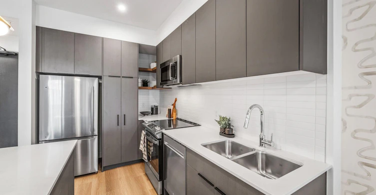 A2-1750 4 Street Northeast, Calgary, AB, T2E 9E7 - 50