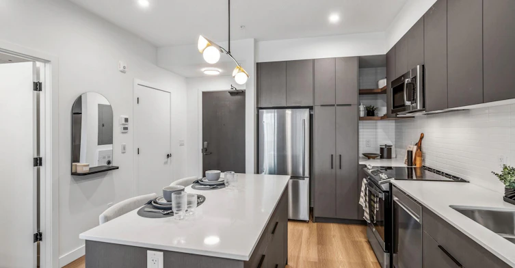 A2-1750 4 Street Northeast, Calgary, AB, T2E 9E7 - 51