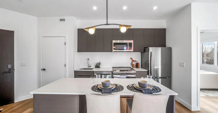 F2-1750 4 Street Northeast, Calgary, AB, T2E 9E7 - 20