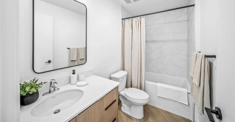 F2-1750 4 Street Northeast, Calgary, AB, T2E 9E7 - 36