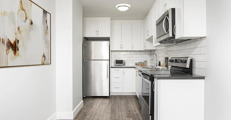 619 Woodbine Avenue, Toronto, ON, M4E 2J2 - 5