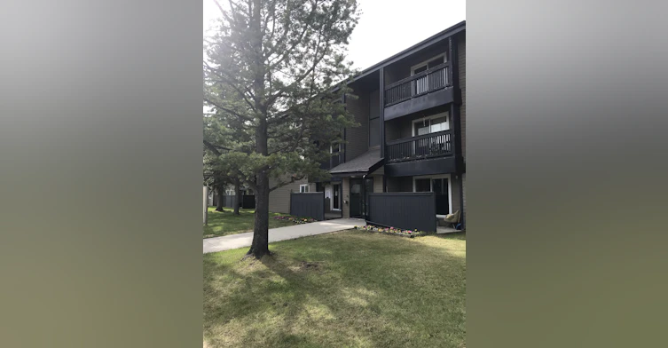5611 9 Avenue, Edson, AB, T7E 1R5
