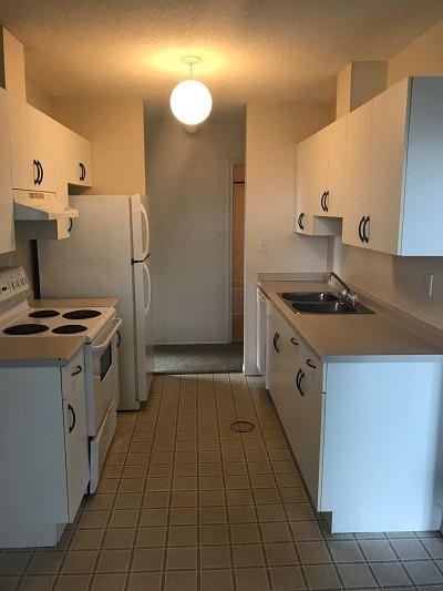 5611 9 Avenue, Edson, AB, T7E 1R5 - 5