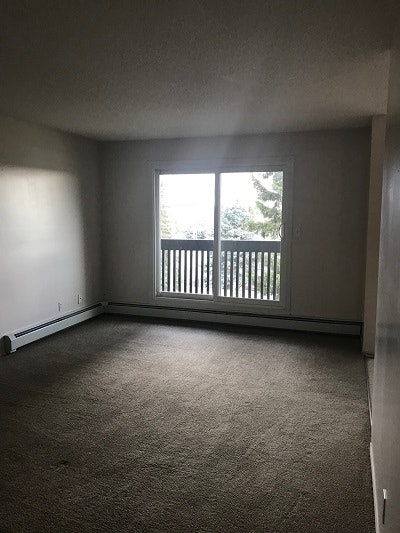 5611 9 Avenue, Edson, AB, T7E 1R5 - 7